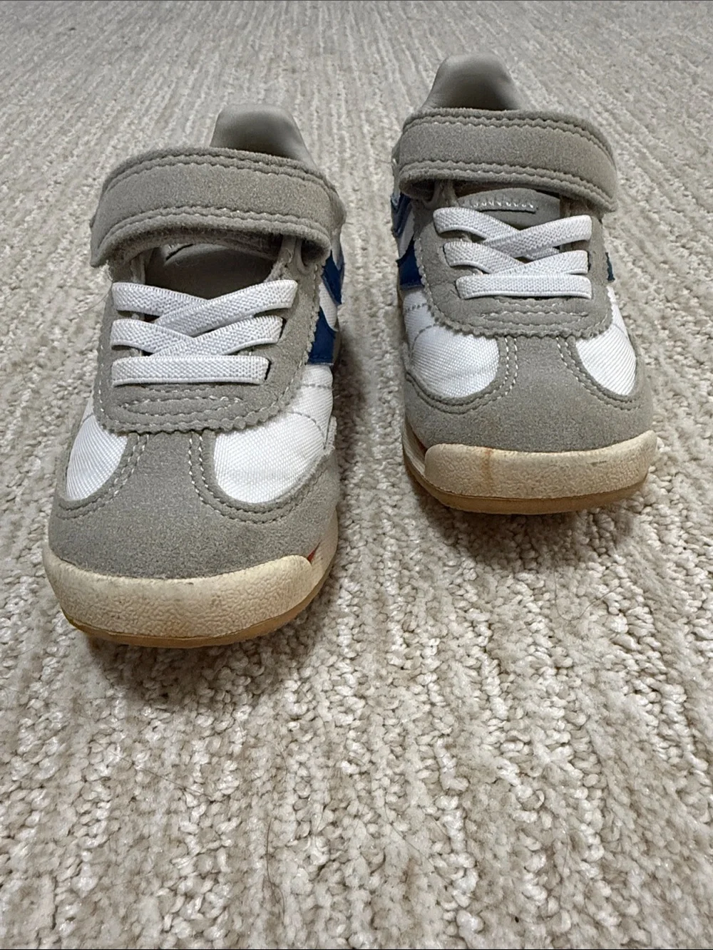 wonder nation Grey, White & Blue Kids Sneakers with Red Accent